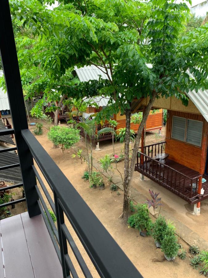 Montra Long Beach Bungalows Ko Lanta Εξωτερικό φωτογραφία