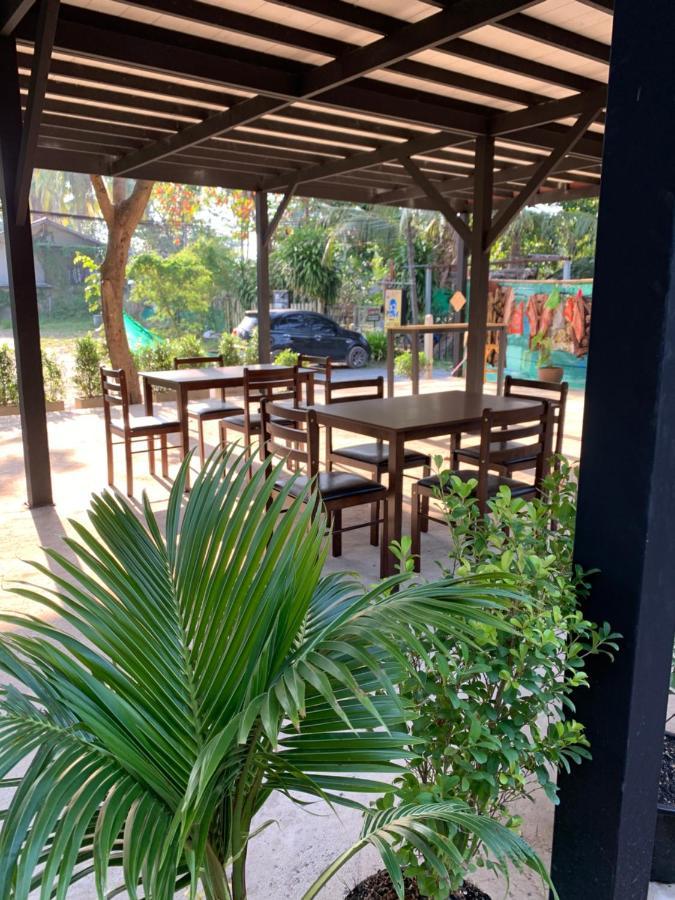 Montra Long Beach Bungalows Ko Lanta Εξωτερικό φωτογραφία